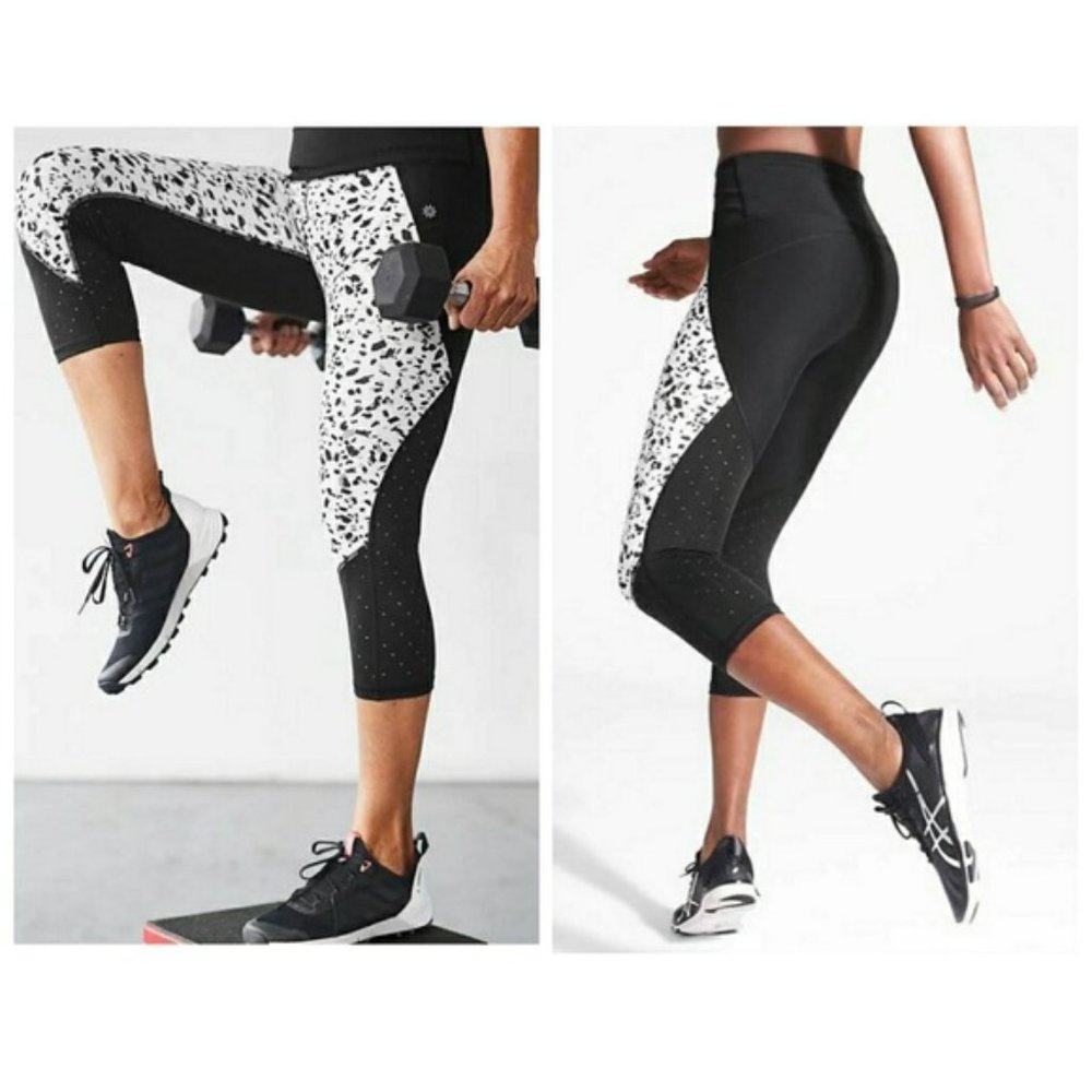 ATHLETA PRINTED STEALTH TRUCOOL CAPRI LARGE